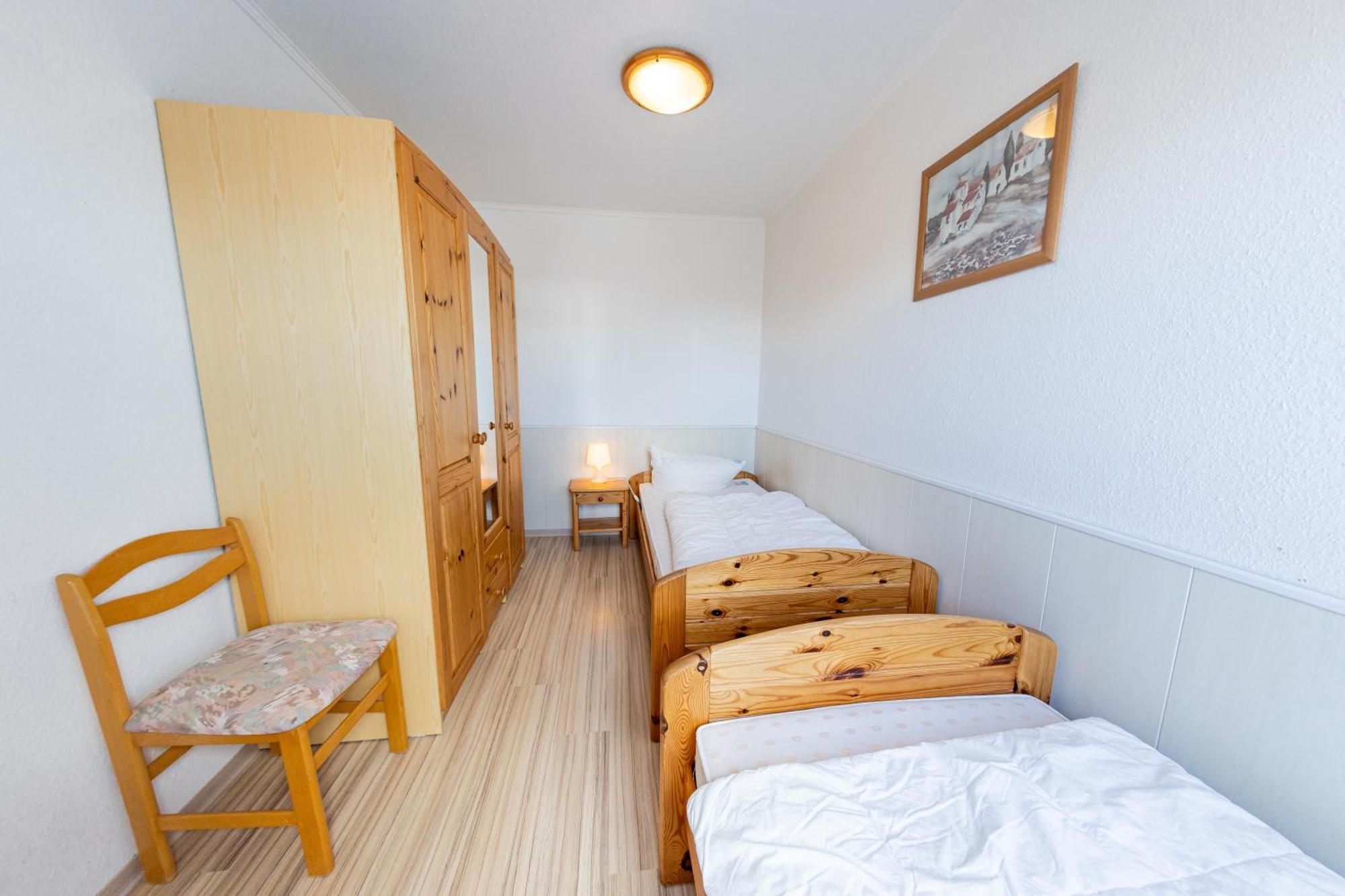 Gasthaus Deichkieker - Wo Die Nordsee Dich Umarmt Und Erholung Beginnt Horumersiel Exteriör bild